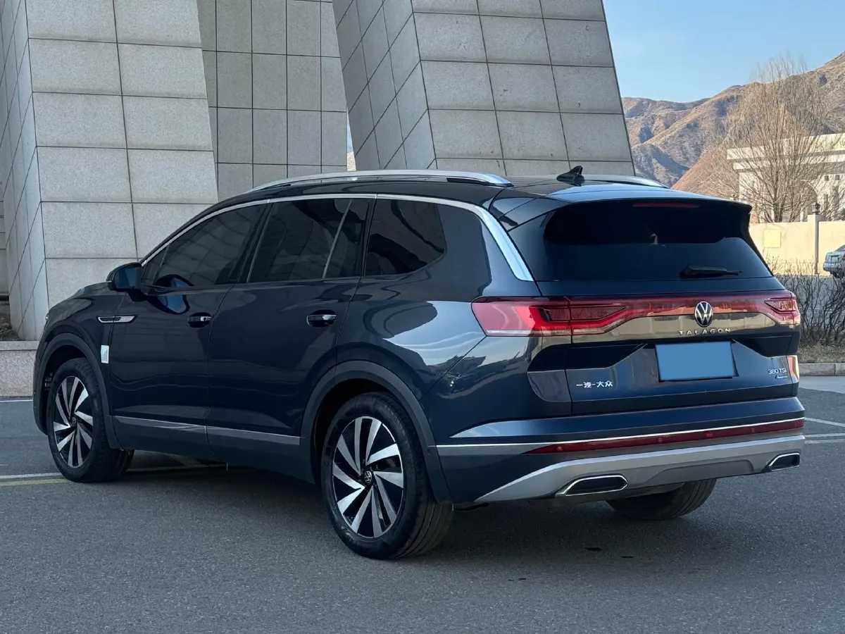 2022 Volkswagen Talagon 2.0T 220HP L4 7DCT,autocango,china used car exporter,china ev exporter,chinese used car exporter,chinese used ev exporter