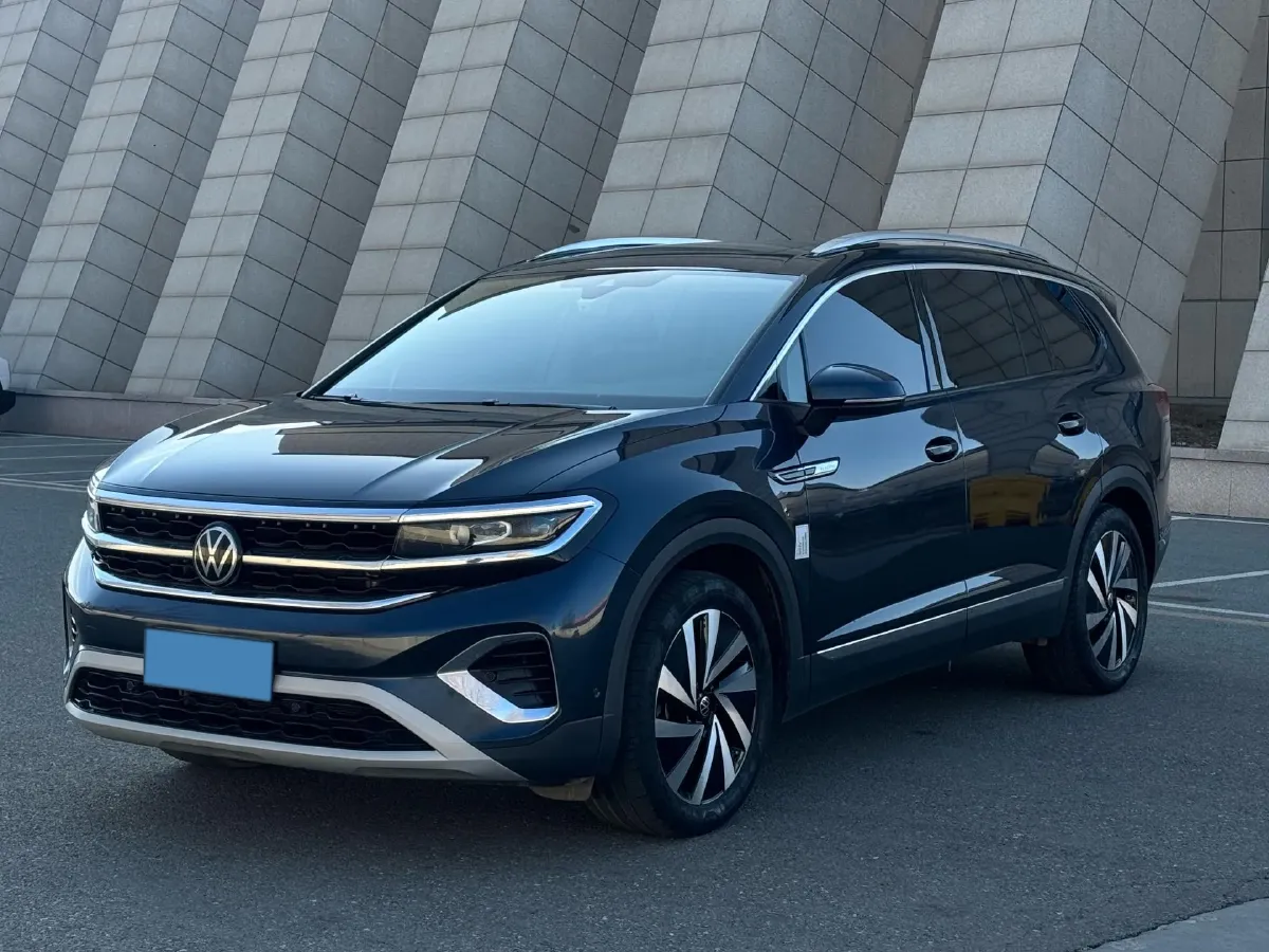 2022 Volkswagen Talagon 2.0T 220HP L4 7DCT,autocango,china used car exporter,china ev exporter,chinese used car exporter,chinese used ev exporter