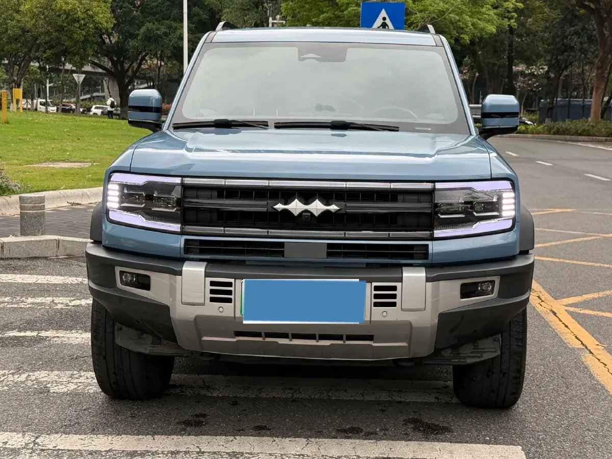 2023 FangChengBao Bao 5 1.5T 194HP L4 E-CVT PHEV 31.8KWH,autocango,china used car exporter,china ev exporter,chinese used car exporter,chinese used ev exporter