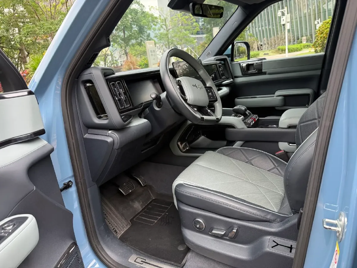 2023 FangChengBao Bao 5 1.5T 194HP L4 E-CVT PHEV 31.8KWH,autocango,china used car exporter,china ev exporter,chinese used car exporter,chinese used ev exporter