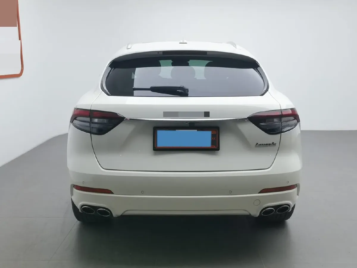 2022 Maserati Levante 2.0T 330HP L4 8AT,autocango,china used car exporter,china ev exporter,chinese used car exporter,chinese used ev exporter