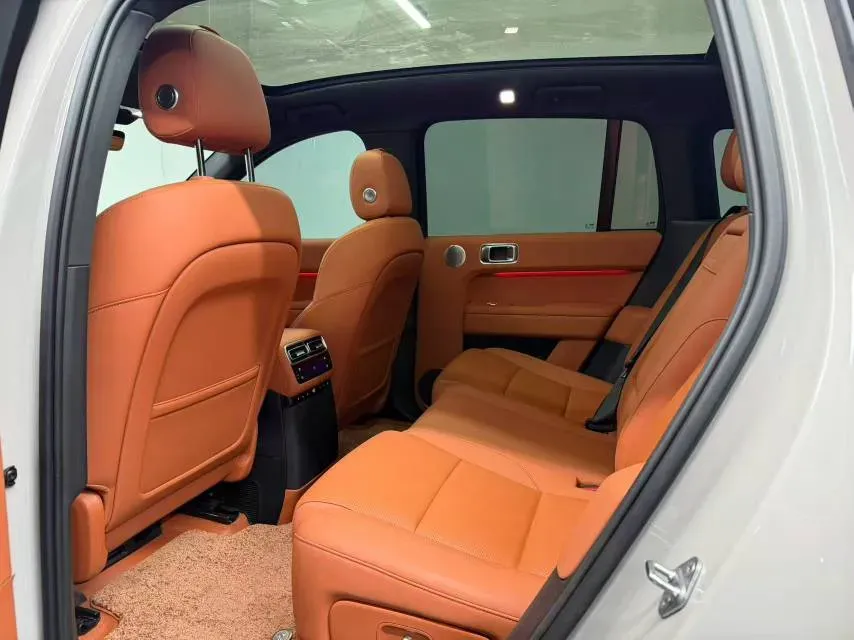 2024 Li L6 Range Extended 154HP L4 REEV 36.8KWH,autocango,china used car exporter,china ev exporter,chinese used car exporter,chinese used ev exporter