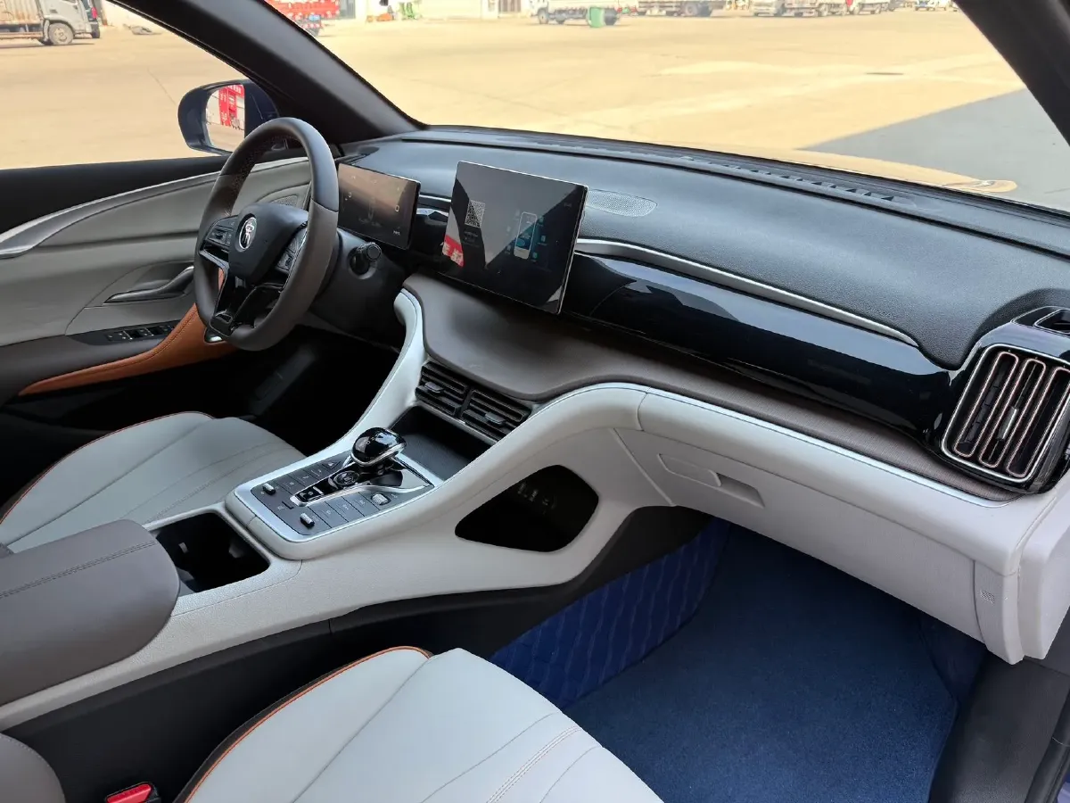 2022 Ruichi Auto EC35 BEV 82HP BEV 36.288KWH,autocango,china used car exporter,china ev exporter,chinese used car exporter,chinese used ev exporter