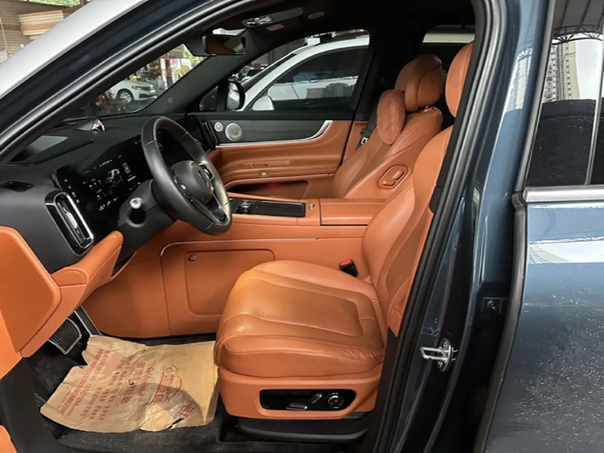 2024 AITO AITO M9 1.5T 152HP L4 REEV 42KWH,autocango,china used car exporter,china ev exporter,chinese used car exporter,chinese used ev exporter