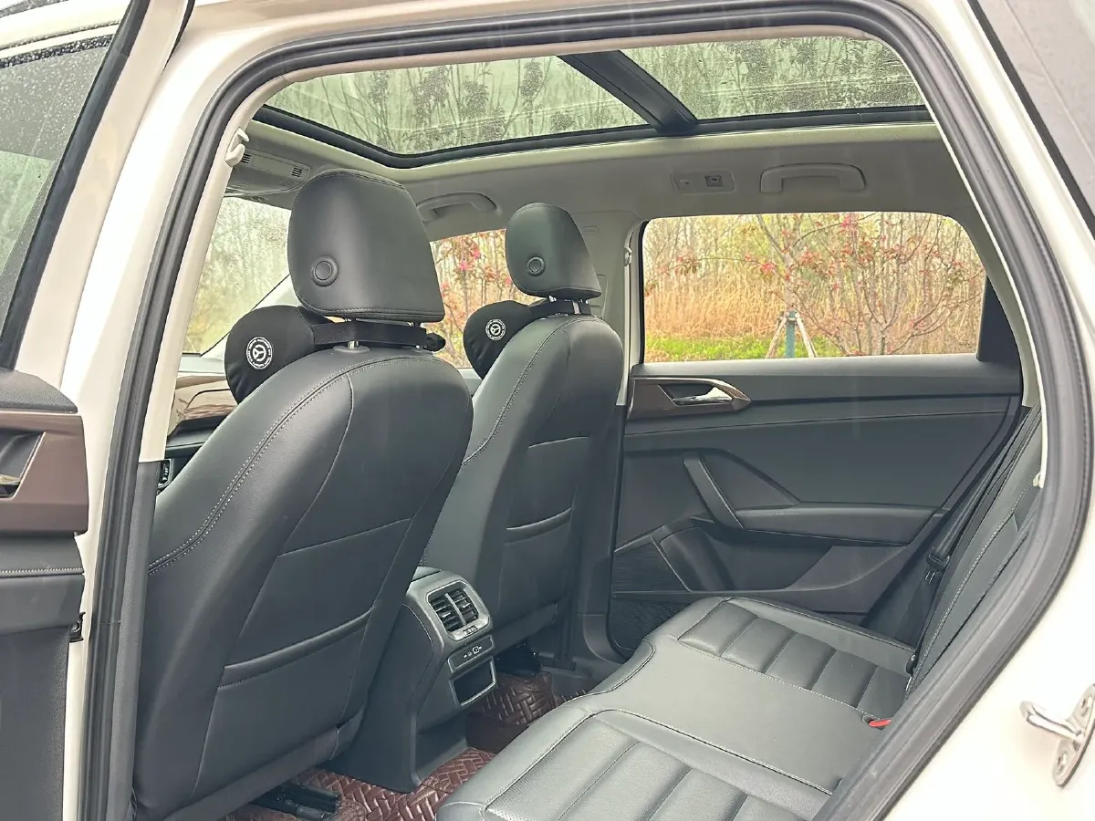 2021 Volkswagen Tharu 1.4T 150HP L4 7DCT,autocango,china used car exporter,china ev exporter,chinese used car exporter,chinese used ev exporter