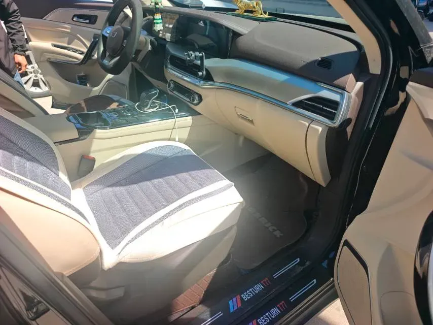 2023 Bestune T77 1.5T 169HP L4 7DCT,autocango,china used car exporter,china ev exporter,chinese used car exporter,chinese used ev exporter