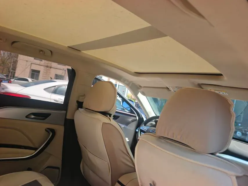 2023 Bestune T77 1.5T 169HP L4 7DCT,autocango,china used car exporter,china ev exporter,chinese used car exporter,chinese used ev exporter