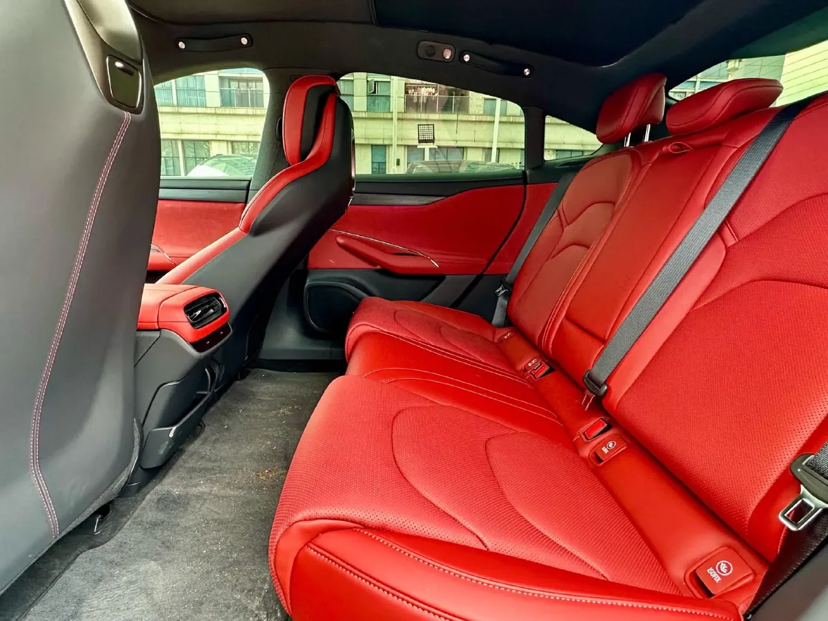 2024 MI SU7 BEV 94.3KWH,autocango,china used car exporter,china ev exporter,chinese used car exporter,chinese used ev exporter