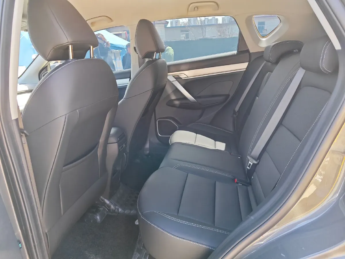 2025 Geely Coolray 1.5L 126HP L4 CVT,autocango,china used car exporter,china ev exporter,chinese used car exporter,chinese used ev exporter