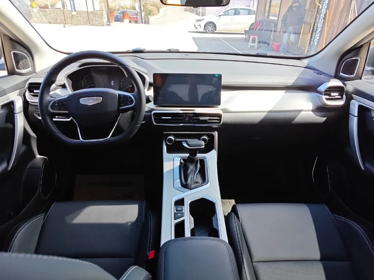 2025 Geely Coolray 1.5L 126HP L4 CVT,autocango,china used car exporter,china ev exporter,chinese used car exporter,chinese used ev exporter