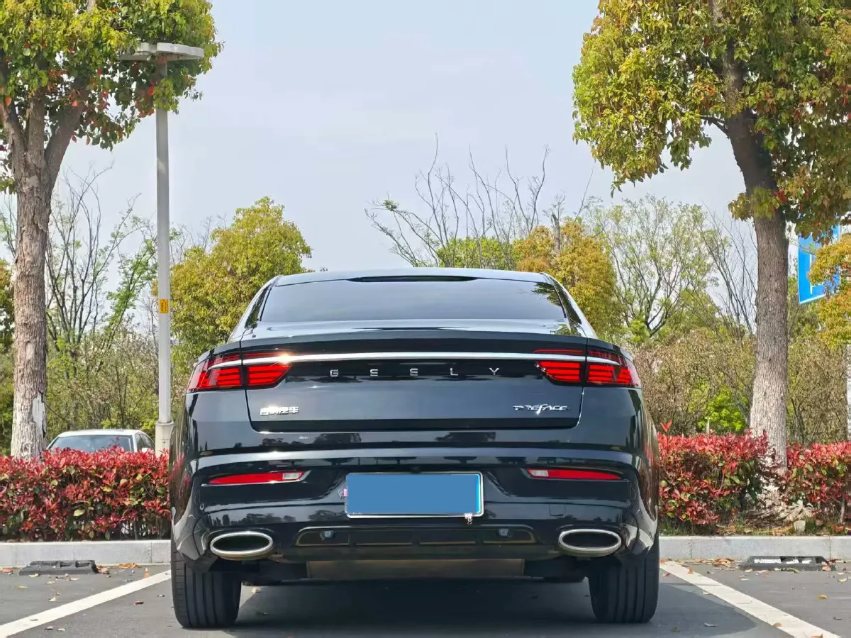 2021 Geely Preface 2.0T 190HP L4 7DCT,autocango,china used car exporter,china ev exporter,chinese used car exporter,chinese used ev exporter