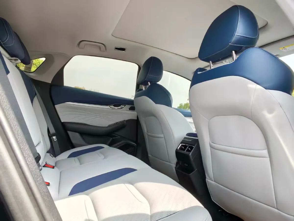 2021 Geely Preface 2.0T 190HP L4 7DCT,autocango,china used car exporter,china ev exporter,chinese used car exporter,chinese used ev exporter