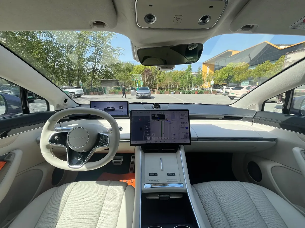 2025 Luxeed S7 BEV 100KWH,autocango,china used car exporter,china ev exporter,chinese used car exporter,chinese used ev exporter