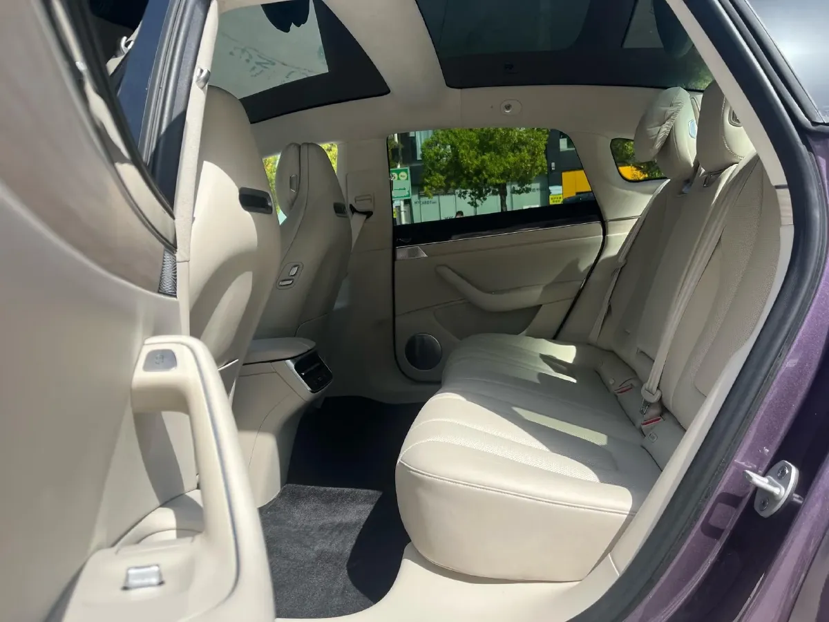 2025 Luxeed S7 BEV 100KWH,autocango,china used car exporter,china ev exporter,chinese used car exporter,chinese used ev exporter