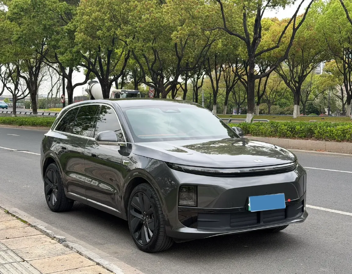 2024 Li L6 Range Extended 154HP L4 REEV 36.8KWH,autocango,china used car exporter,china ev exporter,chinese used car exporter,chinese used ev exporter