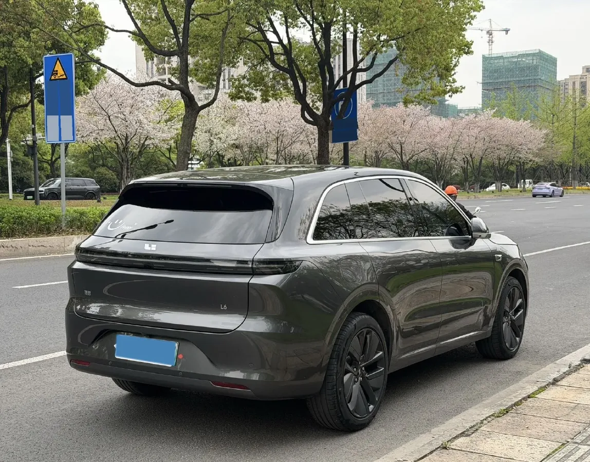 2024 Li L6 Range Extended 154HP L4 REEV 36.8KWH,autocango,china used car exporter,china ev exporter,chinese used car exporter,chinese used ev exporter