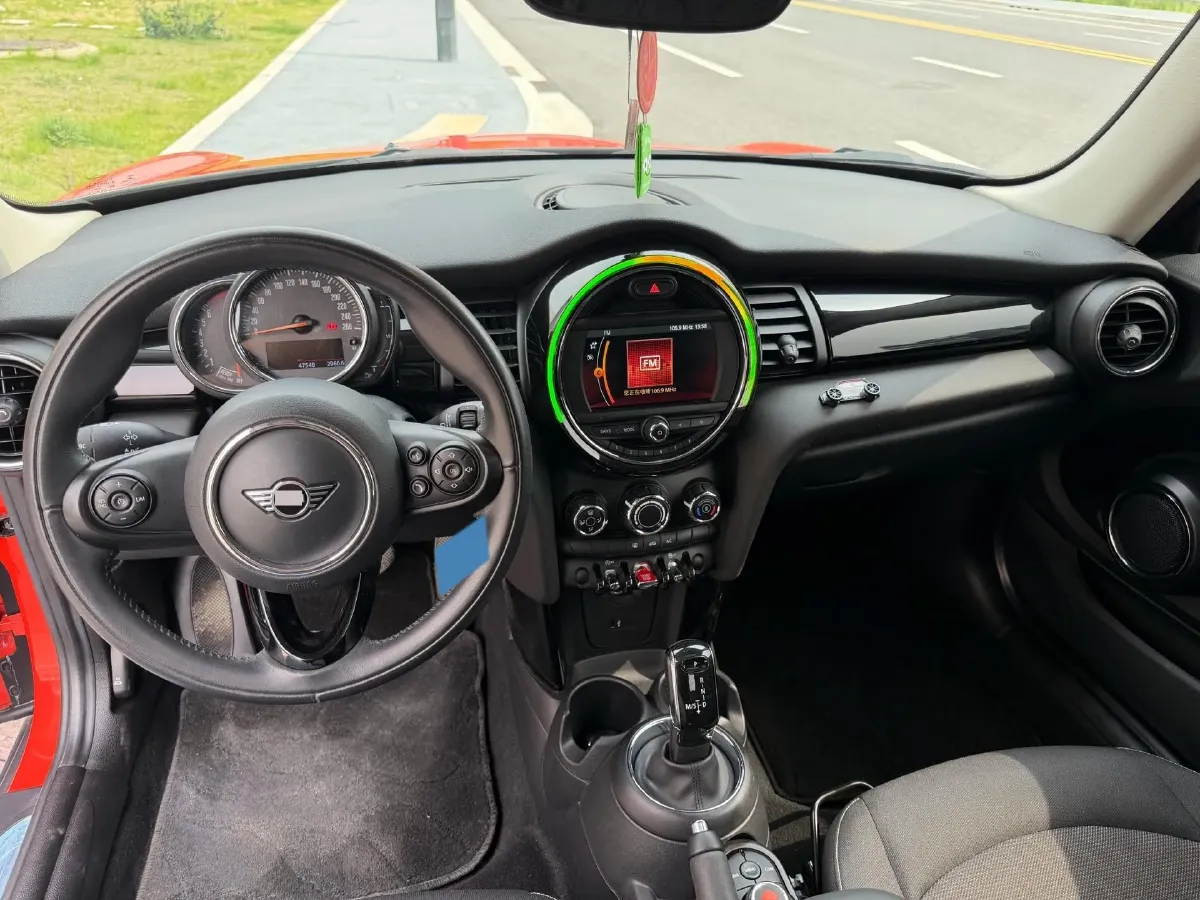 2019 MINI MINI 1.5T 102HP L3 7DCT,autocango,china used car exporter,china ev exporter,chinese used car exporter,chinese used ev exporter