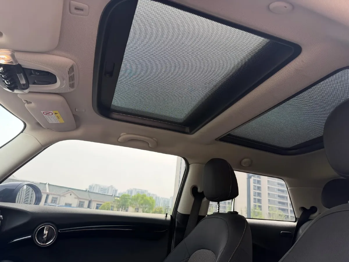 2019 MINI MINI 1.5T 102HP L3 7DCT,autocango,china used car exporter,china ev exporter,chinese used car exporter,chinese used ev exporter