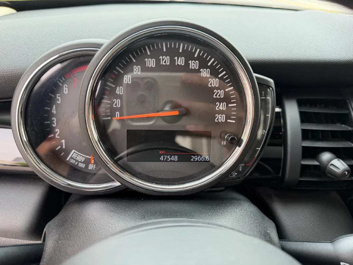 2019 MINI MINI 1.5T 102HP L3 7DCT,autocango,china used car exporter,china ev exporter,chinese used car exporter,chinese used ev exporter