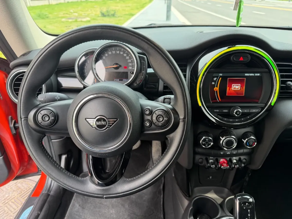 2019 MINI MINI 1.5T 102HP L3 7DCT,autocango,china used car exporter,china ev exporter,chinese used car exporter,chinese used ev exporter