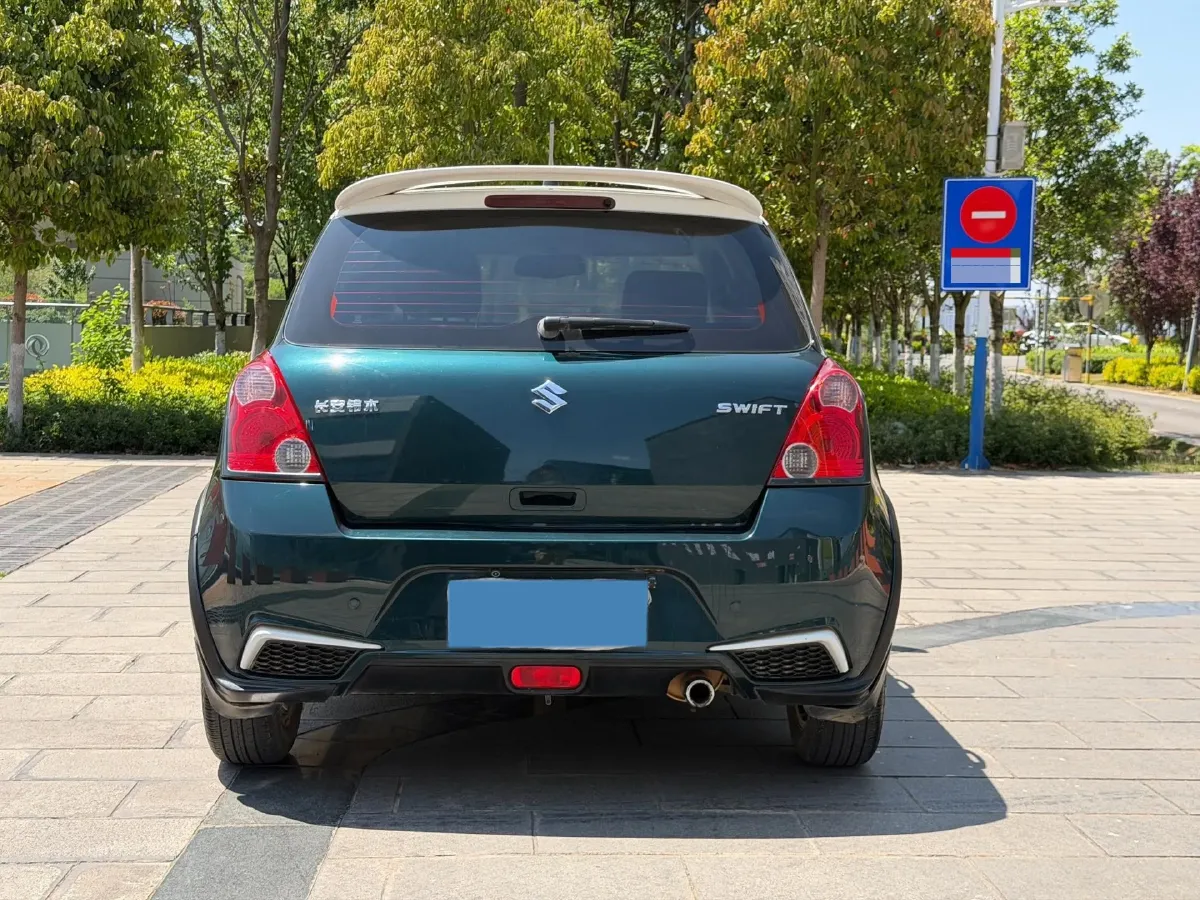2016 Suzuki Swift 1.5L 103HP L4 4AT,autocango,china used car exporter,china ev exporter,chinese used car exporter,chinese used ev exporter