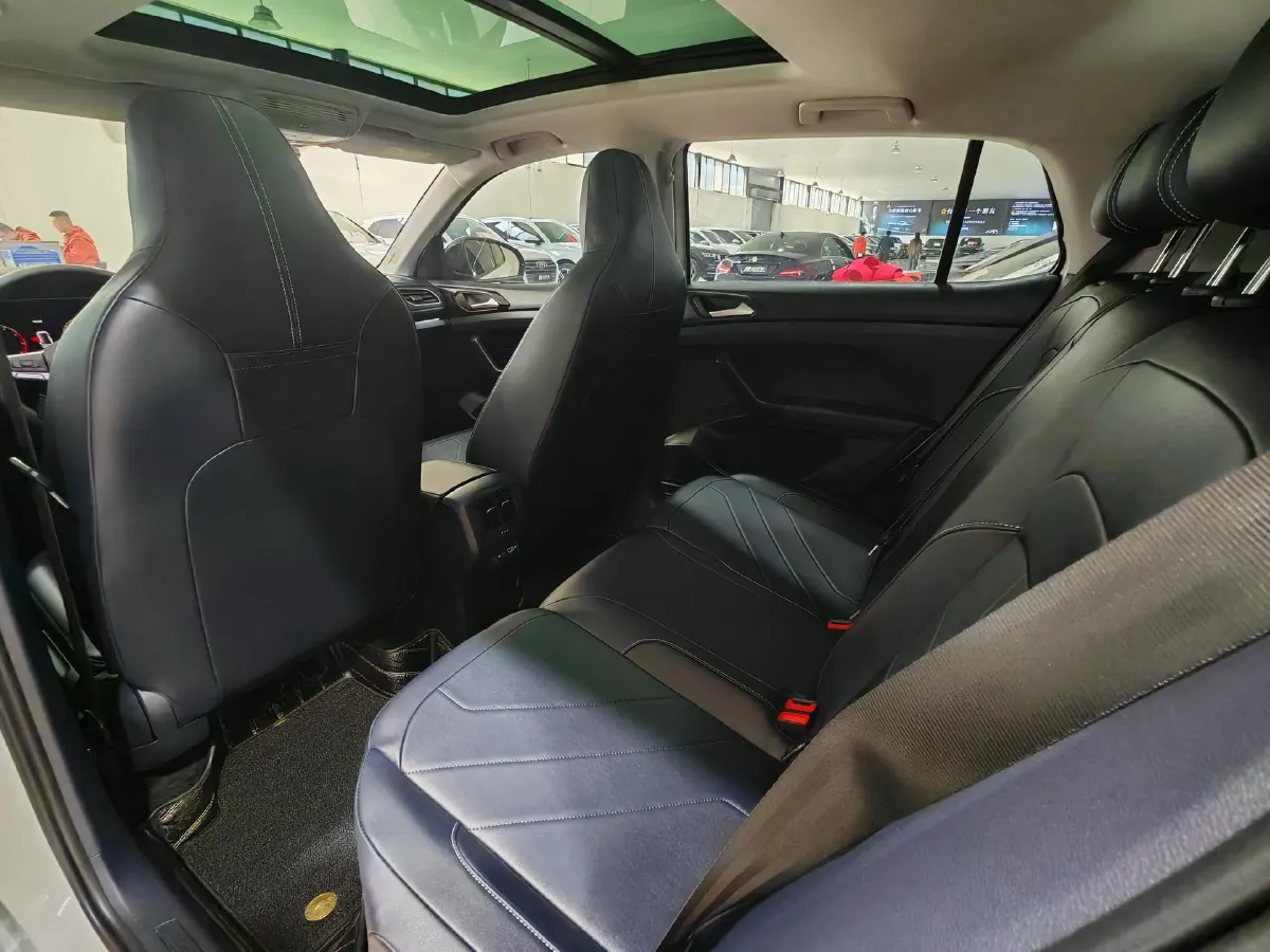 2025 Volkswagen Tharu 1.5T 160HP L4 7DCT,autocango,china used car exporter,china ev exporter,chinese used car exporter,chinese used ev exporter