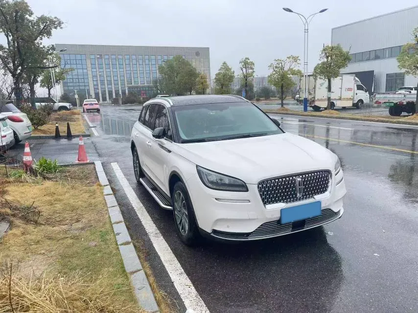 2021 Lincoln Corsair 2.0T 245HP L4 8AT,autocango,china used car exporter,china ev exporter,chinese used car exporter,chinese used ev exporter