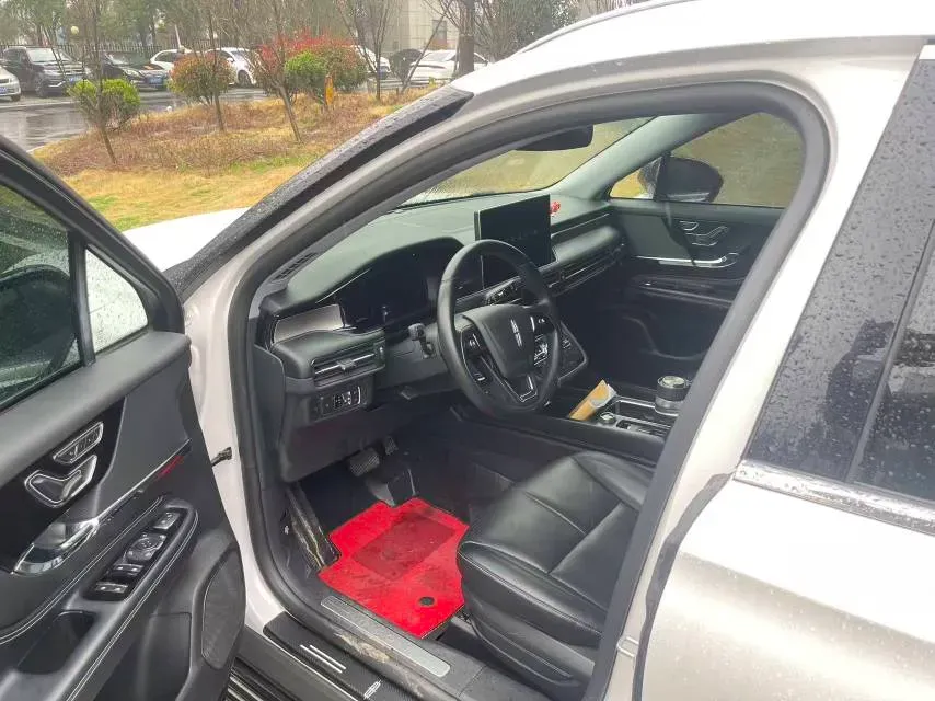 2021 Lincoln Corsair 2.0T 245HP L4 8AT,autocango,china used car exporter,china ev exporter,chinese used car exporter,chinese used ev exporter