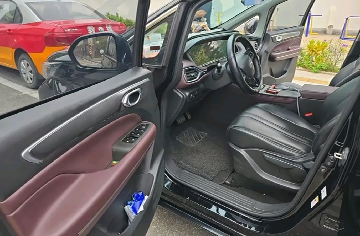 2021 GAC Trumpchi M6 1.5T 169HP L4 7DCT,autocango,china used car exporter,china ev exporter,chinese used car exporter,chinese used ev exporter