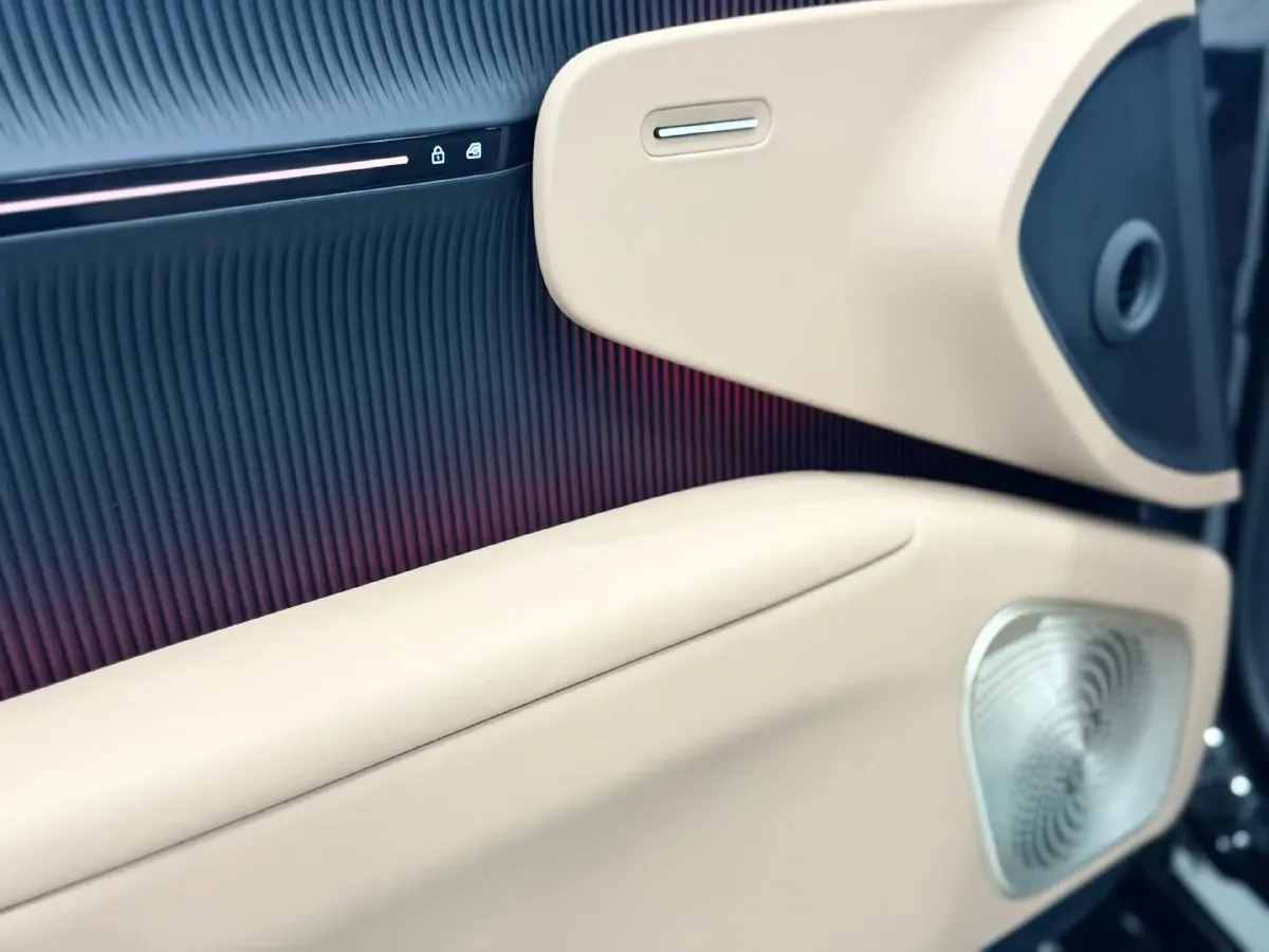 2026 Avatr 12 BEV,autocango,china used car exporter,china ev exporter,chinese used car exporter,chinese used ev exporter