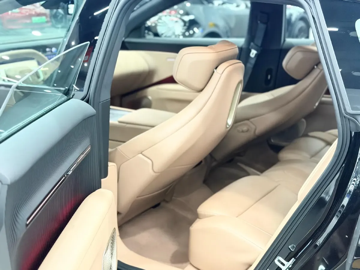 2026 Avatr 12 BEV,autocango,china used car exporter,china ev exporter,chinese used car exporter,chinese used ev exporter