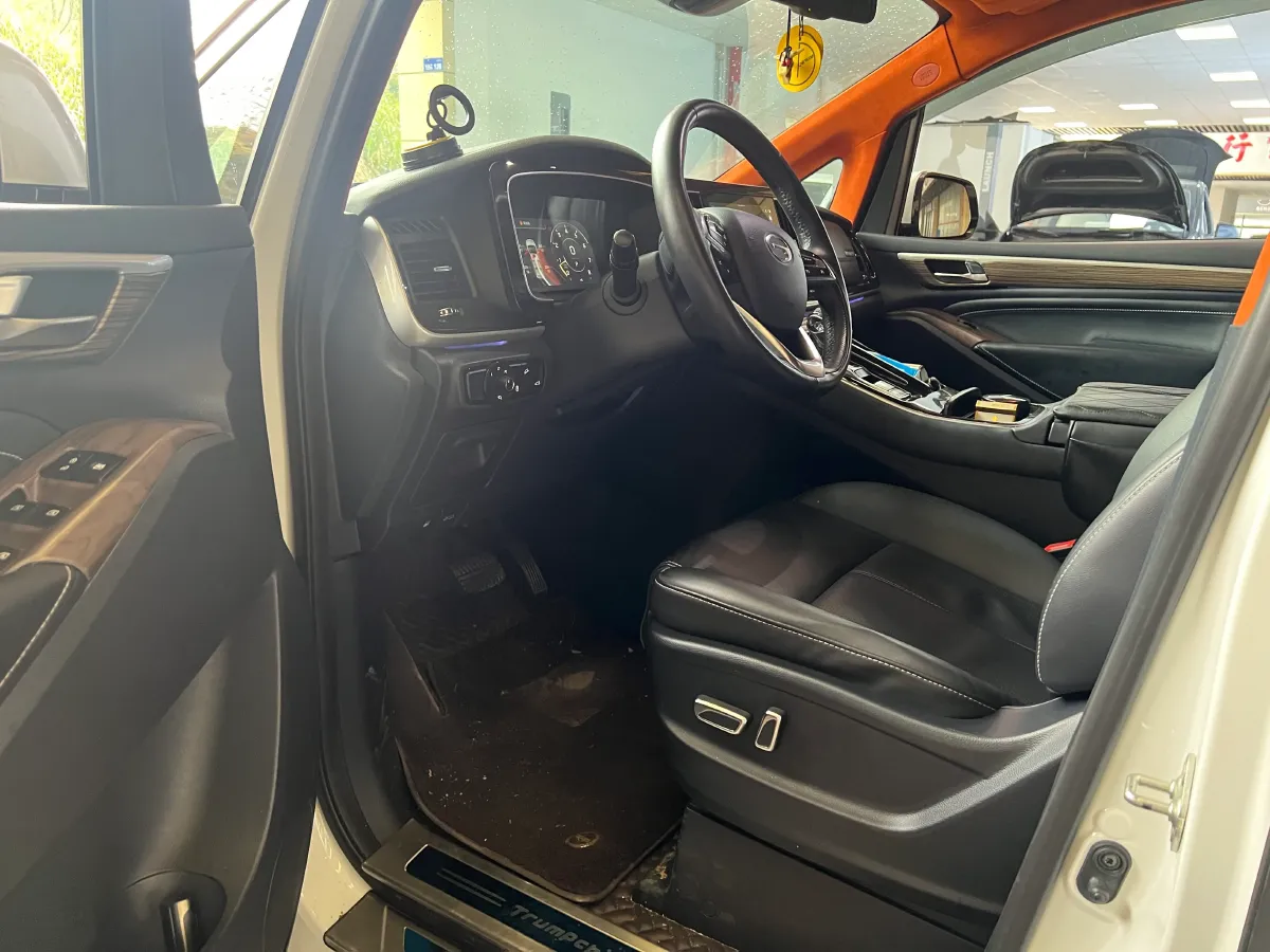 2023 GAC Trumpchi M8 2.0T 252HP L4 8AT,autocango,china used car exporter,china ev exporter,chinese used car exporter,chinese used ev exporter