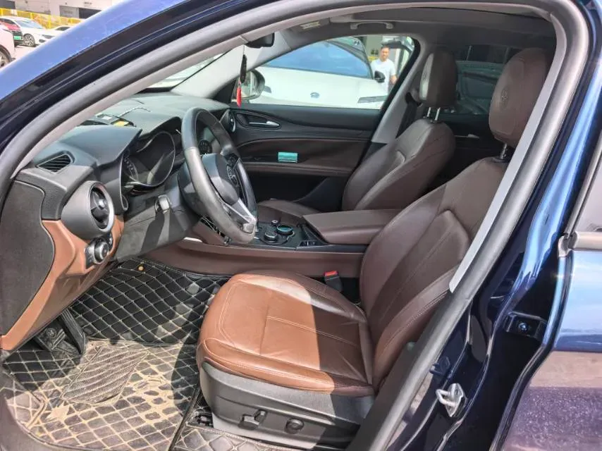 2017 Lexus NX 2.0T 238HP L4 6AT,autocango,china used car exporter,china ev exporter,chinese used car exporter,chinese used ev exporter