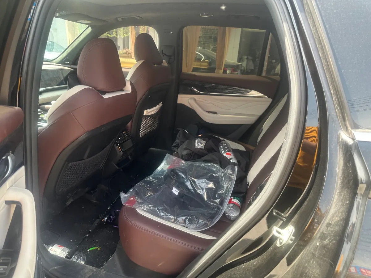 2021 Geely Monjaro 2.0T 218HP L4 7DCT,autocango,china used car exporter,china ev exporter,chinese used car exporter,chinese used ev exporter