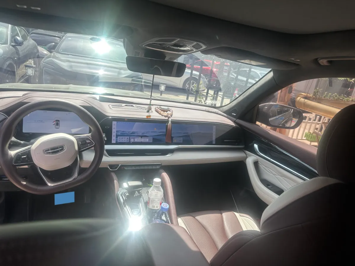 2021 Geely Monjaro 2.0T 218HP L4 7DCT,autocango,china used car exporter,china ev exporter,chinese used car exporter,chinese used ev exporter