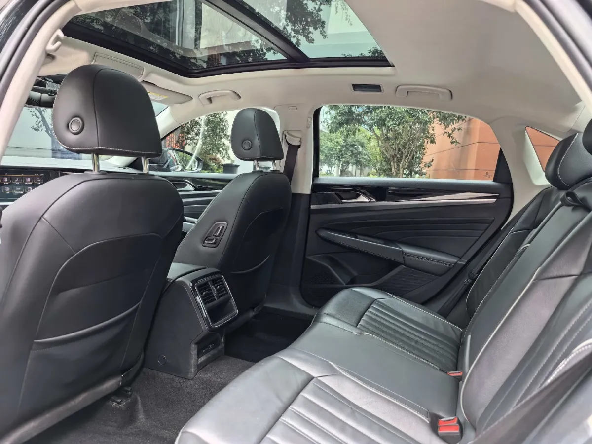 2022 Skoda Kodiak GT 2.0T 186HP L4 7DCT,autocango,china used car exporter,china ev exporter,chinese used car exporter,chinese used ev exporter