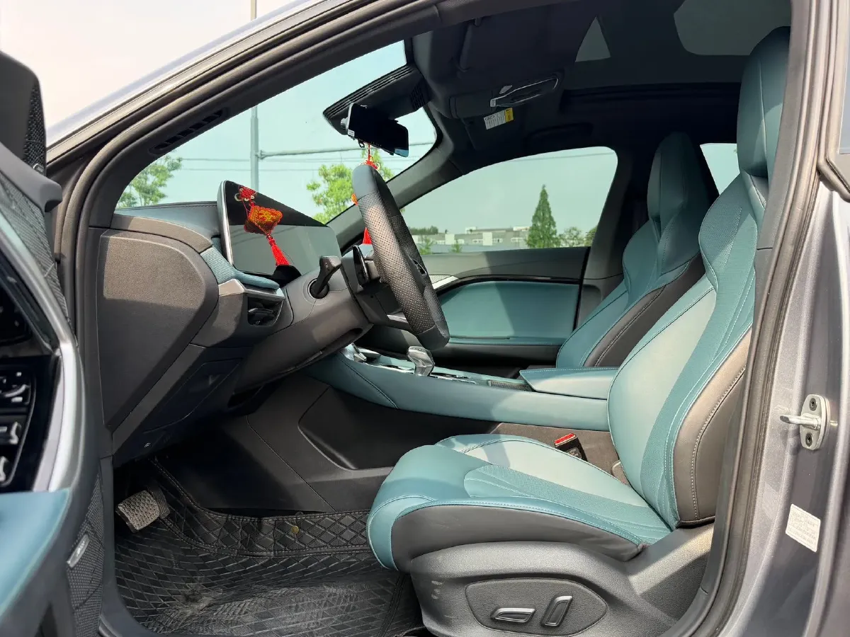 2025 MG 7 1.5T 188HP L4 7DCT,autocango,china used car exporter,china ev exporter,chinese used car exporter,chinese used ev exporter