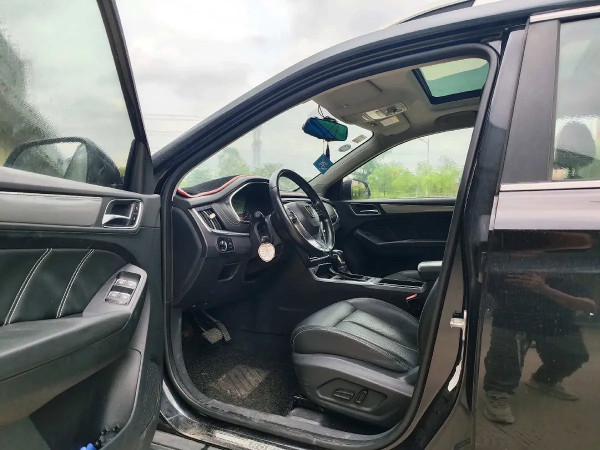 2018 Roewe RX5 1.5T 169HP L4 7DCT,autocango,china used car exporter,china ev exporter,chinese used car exporter,chinese used ev exporter