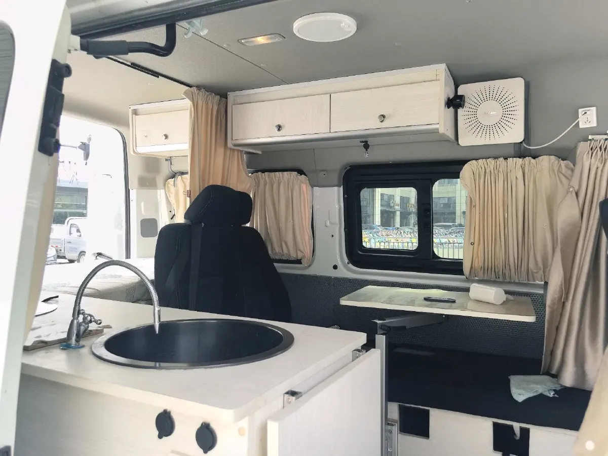 2021 MAXUS XinTu V80 2.0T 139HP L4 6MT,autocango,china used car exporter,china ev exporter,chinese used car exporter,chinese used ev exporter