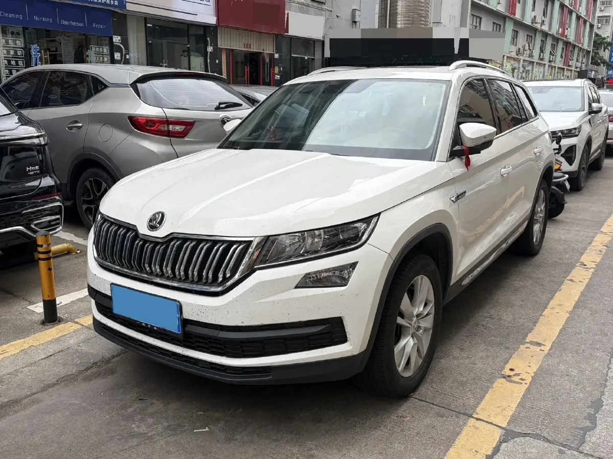 2017 Skoda Kodiak 1.8T 180HP L4 7DCT,autocango,china used car exporter,china ev exporter,chinese used car exporter,chinese used ev exporter