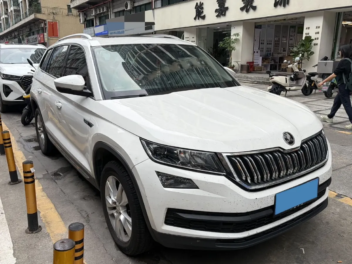 2017 Skoda Kodiak 1.8T 180HP L4 7DCT,autocango,china used car exporter,china ev exporter,chinese used car exporter,chinese used ev exporter