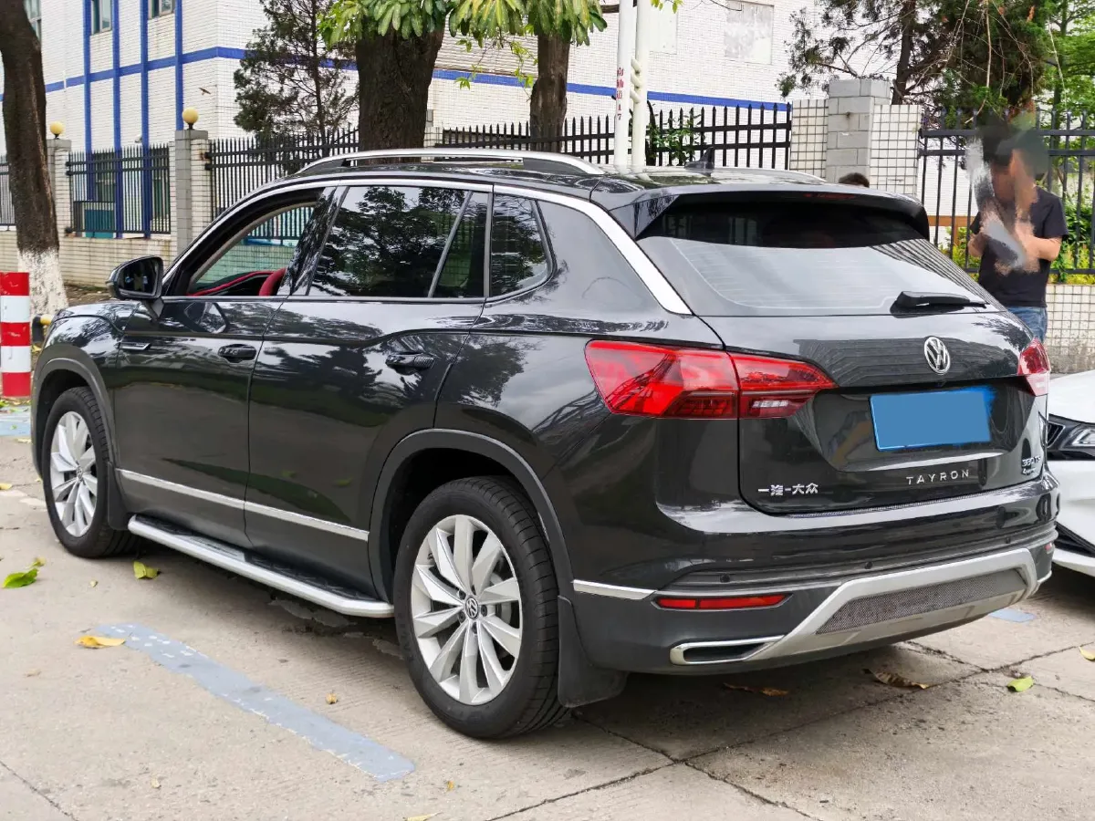 2021 Volkswagen Tayron 2.0T 220HP L4 7DCT,autocango,china used car exporter,china ev exporter,chinese used car exporter,chinese used ev exporter