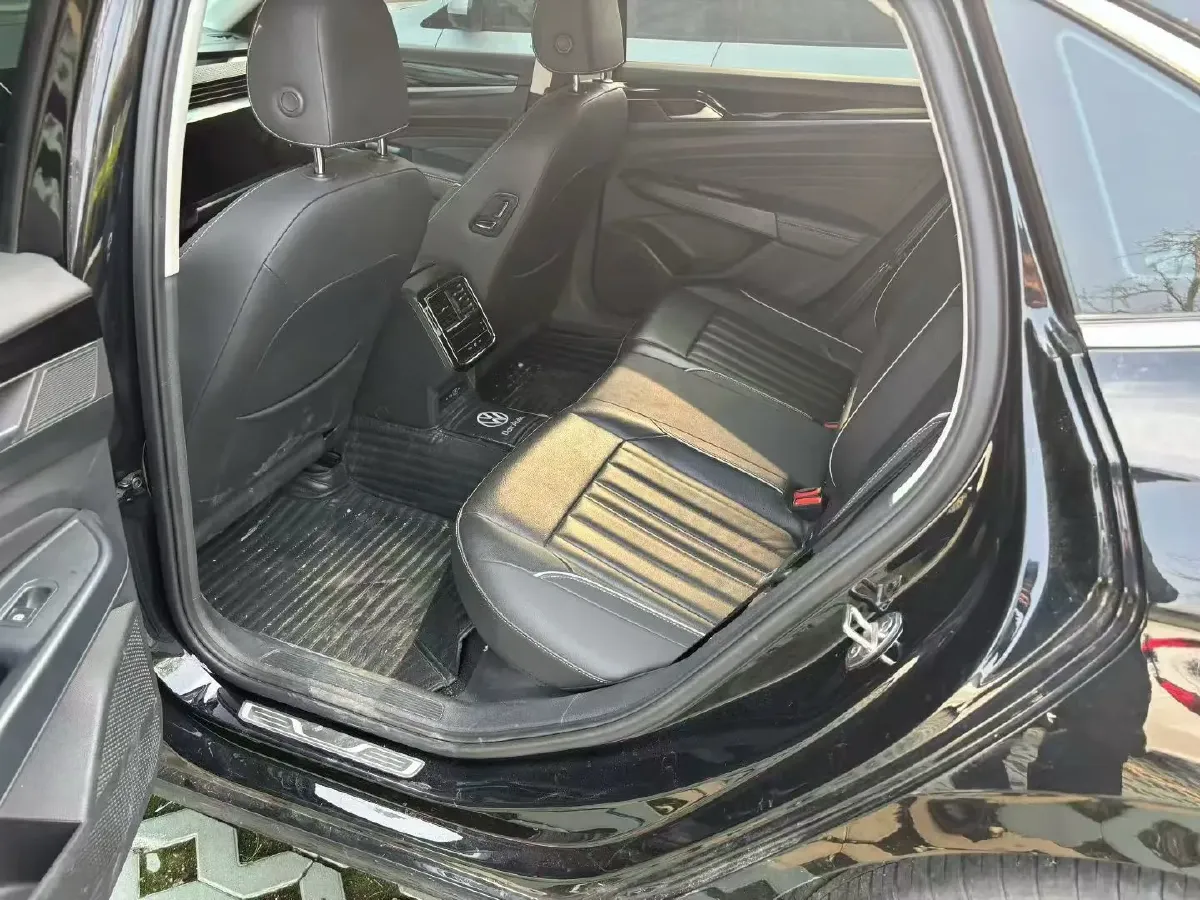 2023 Volkswagen Passat 2.0T 186HP L4 7DCT,autocango,china used car exporter,china ev exporter,chinese used car exporter,chinese used ev exporter