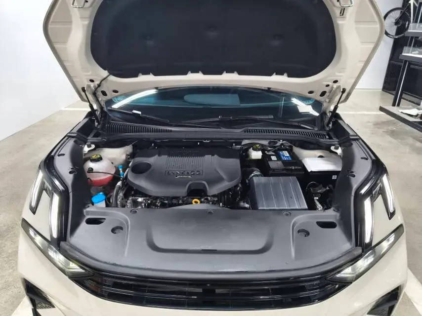 2025 LYNK&CO 06 1.5T 181HP L4 7DCT,autocango,china used car exporter,china ev exporter,chinese used car exporter,chinese used ev exporter