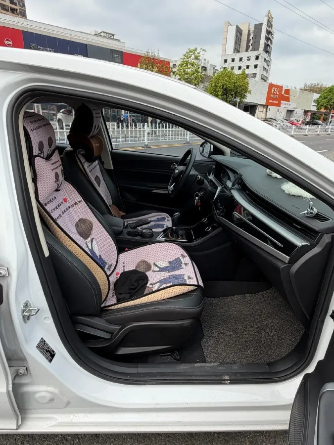 2021 Chery Arrizo 5 1.5L 116HP L4 5MT,autocango,china used car exporter,china ev exporter,chinese used car exporter,chinese used ev exporter