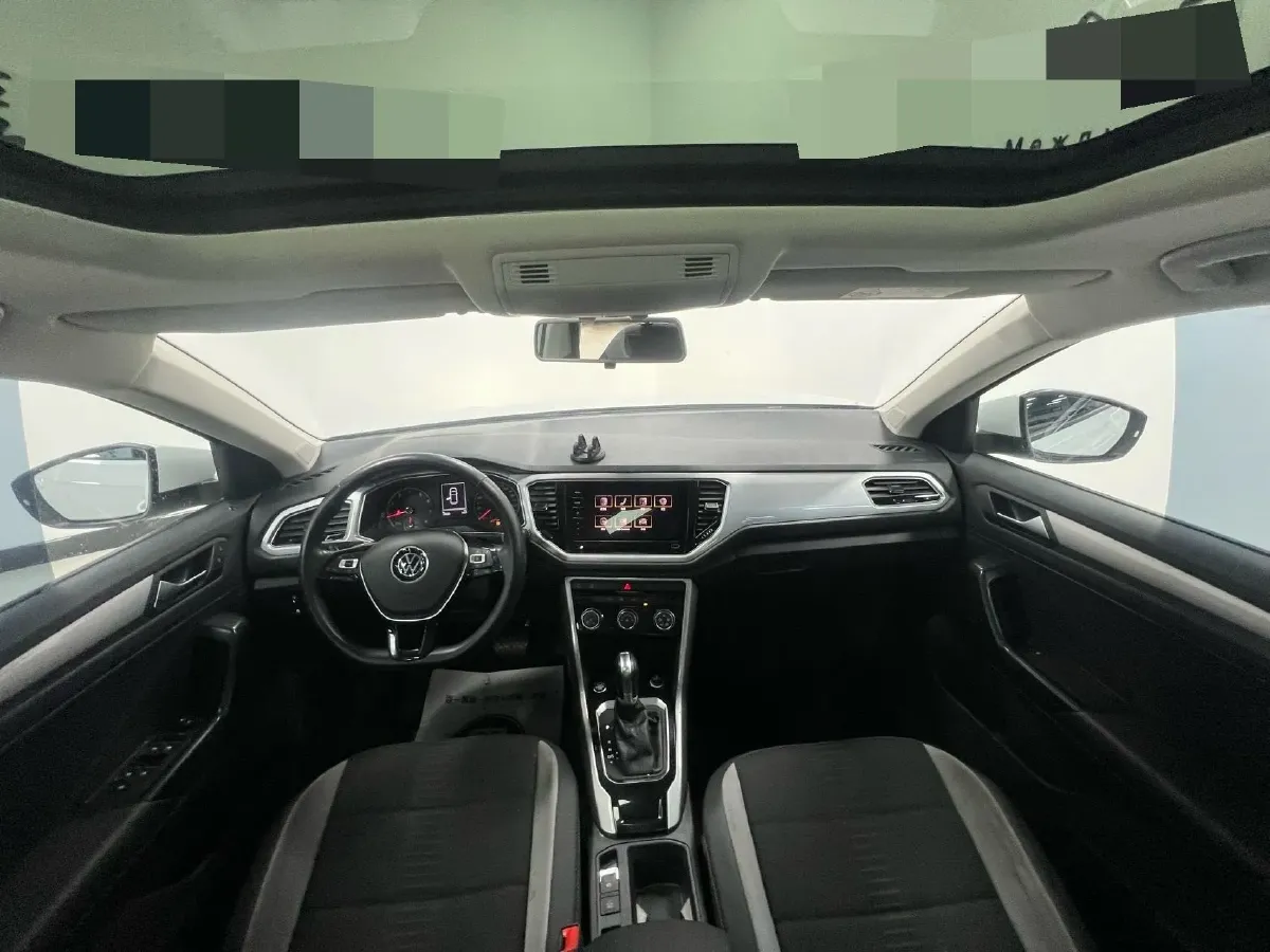 2022 Volkswagen T-Roc 1.4T 150HP L4 7DCT,autocango,china used car exporter,china ev exporter,chinese used car exporter,chinese used ev exporter