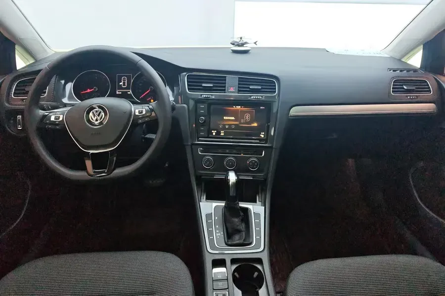 2019 Chery Tiggo 8 1.6T 197HP L4 7DCT,autocango,china used car exporter,china ev exporter,chinese used car exporter,chinese used ev exporter