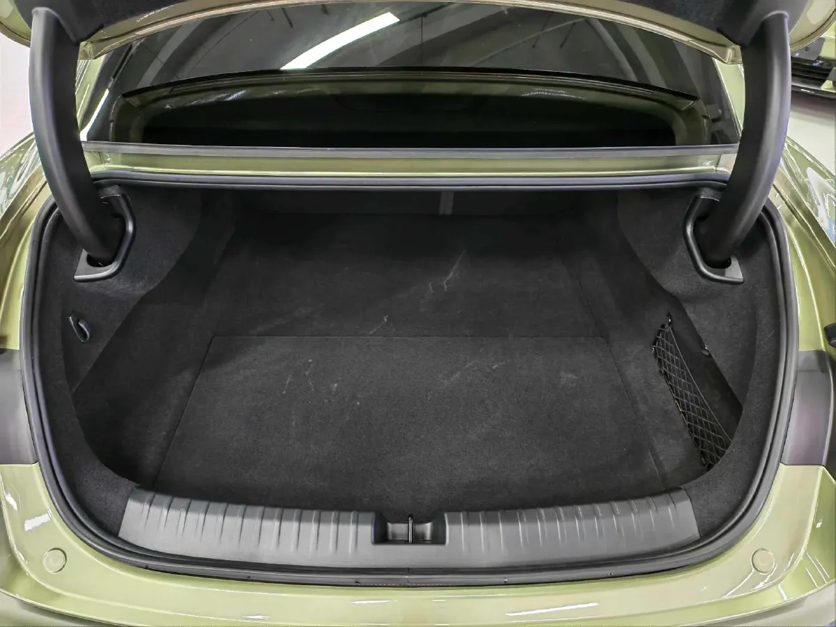 2024 MI SU7 BEV 101KWH,autocango,china used car exporter,china ev exporter,chinese used car exporter,chinese used ev exporter