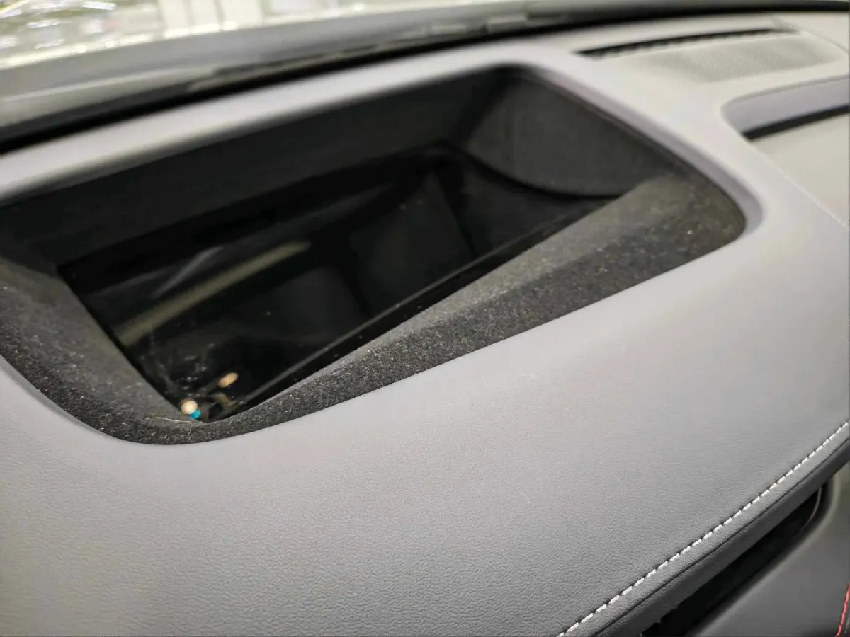 2024 MI SU7 BEV 101KWH,autocango,china used car exporter,china ev exporter,chinese used car exporter,chinese used ev exporter