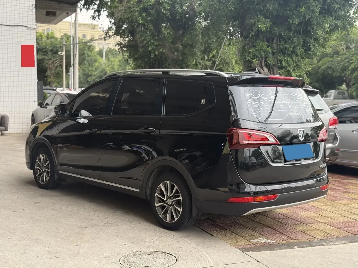 2017 BaoJun 730 1.5T 150HP L4 6MT,autocango,china used car exporter,china ev exporter,chinese used car exporter,chinese used ev exporter